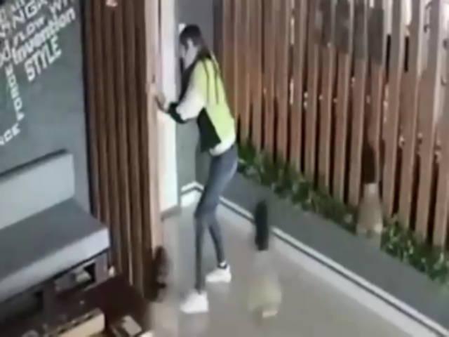 '아비규환'...터키 <strong>지진</strong> 당시 상황 담긴 CCTV 공개