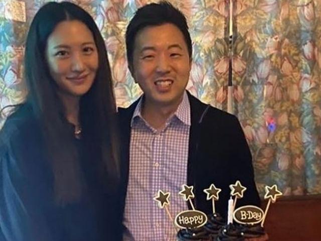 '할리우드 진출' <strong>수현</strong> 득녀 후 <strong>근황</strong>…남편 생일 맞아 손수 케이크 준비