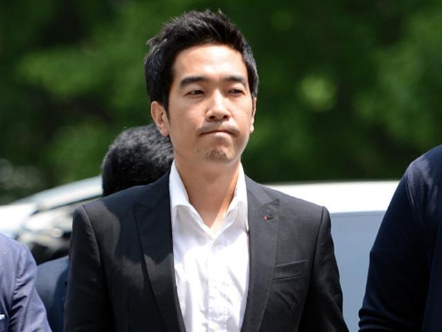 <strong>고영욱</strong>, 출소 5년 4개월 만에 SNS 활동 시작했지만 싸늘한 여론