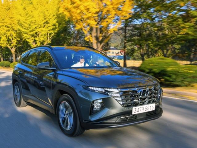 현대차 SUV 신기록 세운 <strong>투싼</strong>, “타보니 알겠네”