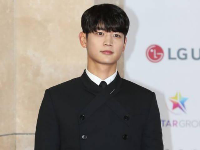 샤이니 민호, 오늘(15일) 해병대 전역…말년휴가도 반납한 '<strong>진짜 사나이</strong>'
