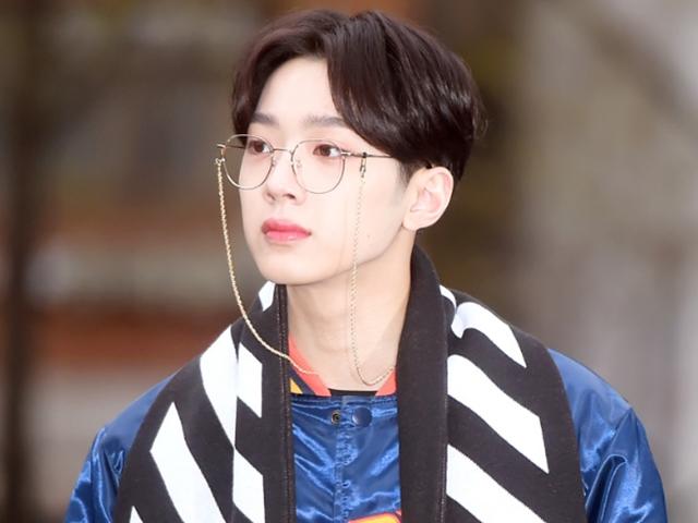 <strong>라이관린</strong>, 길거리 흡연+침 뱉기로 논란…"잘못된 행동 죄송" 사과