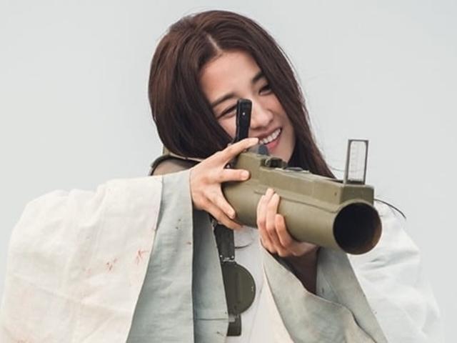'<strong>산후조리원</strong>' 박하선 "여왕벌 캐릭터, 사비로 명품 구입까지"[일문일답]