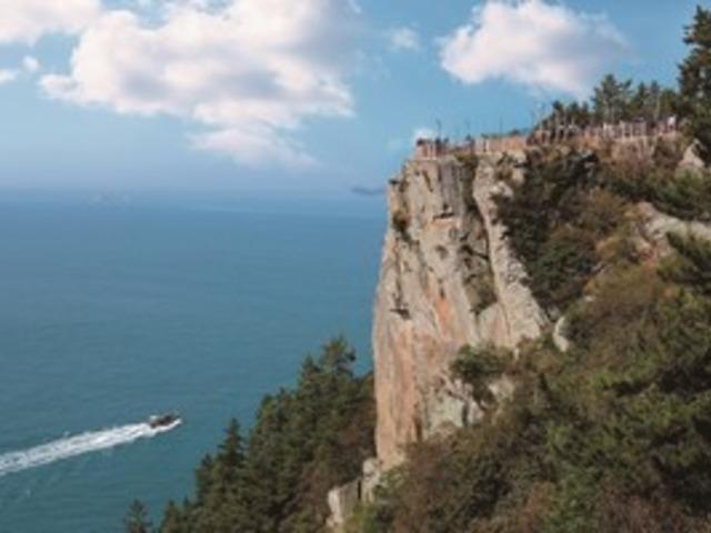 낭떠러지 절벽 따라 걸으며 느림의 미학 즐기는 ‘여수 금오열도(金鰲列島)’