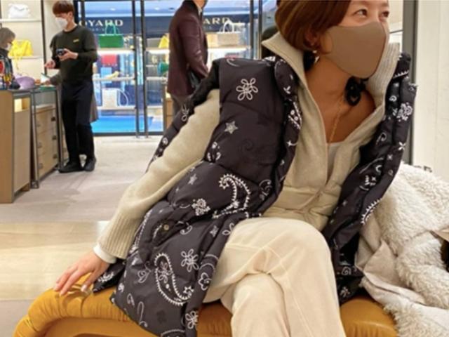 '충격 근황' <strong>이승연</strong>, 벌써 살 다 빠졌나? 쇄골뼈 드러내며 날씬한 모습