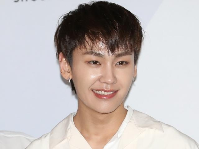 [단독]<strong>비투비</strong> 정일훈, 대마초 사려고 바꾼 가상화폐만 1억…5년간 상습 흡연