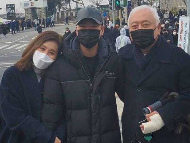 <strong>최명길</strong>♥김한길, '입대' 훈남 아들 배웅…"눈내리는 논산훈련소"