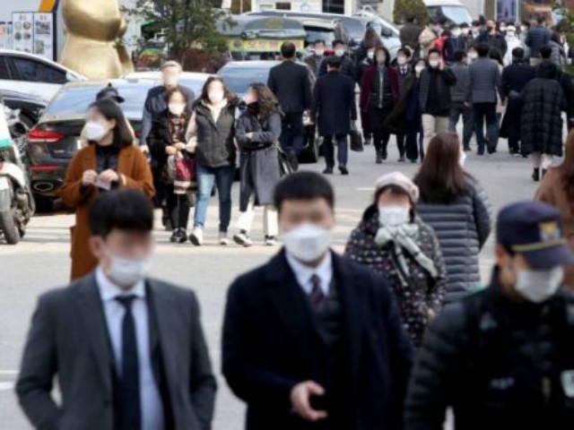 "짧고 굵게 먹자"던 송년회…'강제 취소' 당한 직장인들 속마음