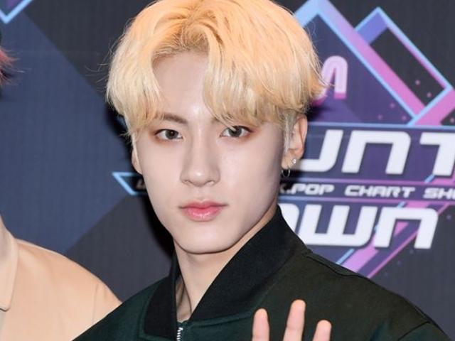 <strong>더보이즈</strong> 에릭, 마스크 미착용 사과 "경솔한 행동 깊게 반성할 것" [전문]