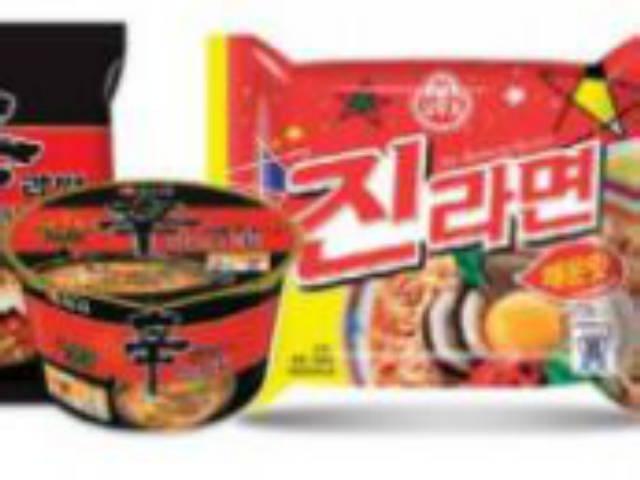 ‘공고한 1등’ <strong>신라면</strong> vs ‘절치부심’ 진라면