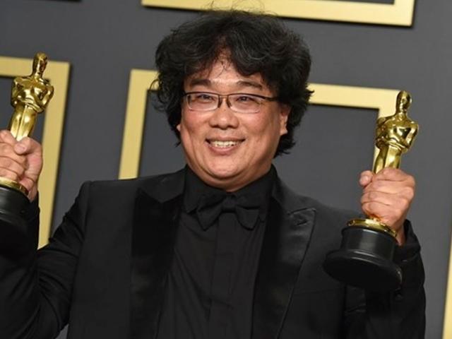 <strong>봉준호</strong> <strong>감독</strong>의 낙관 "코로나19 사라지고 영화는 돌아올 것"