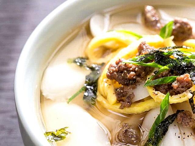 ‘순백의 시작’ 알리는 떡국… 새해엔 부자되세요 [김도훈의 맛있는 이야기]