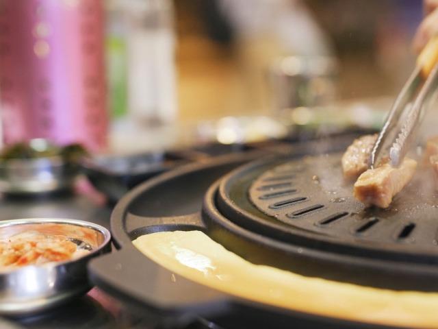 탄 고기만 잘라내면 괜찮다?