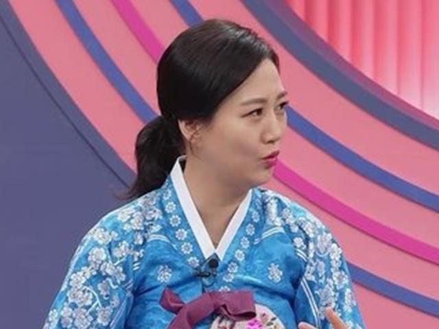 '맘카페' 장윤정 "아들 갖고 싶다며 내 '속옷' 달라는 사람 있어"
