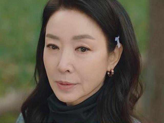 '결사곡', <strong>김보연</strong>의 두 얼굴...우아하게 혹은 소름 끼치게
