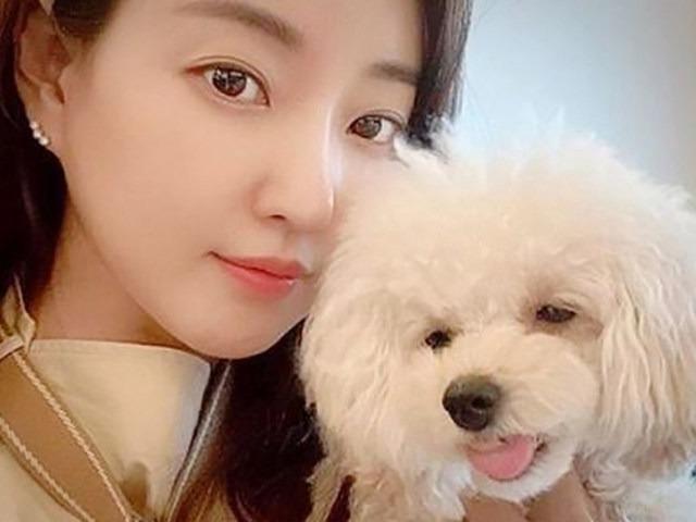 반려견도 200만원짜리 명품 가방 가지고 있다는 40대여배우 클래스