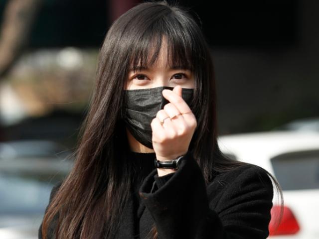 구혜선 "아직 열애 중은 아냐…상대방은 자기 이야기인지 모르는 듯"