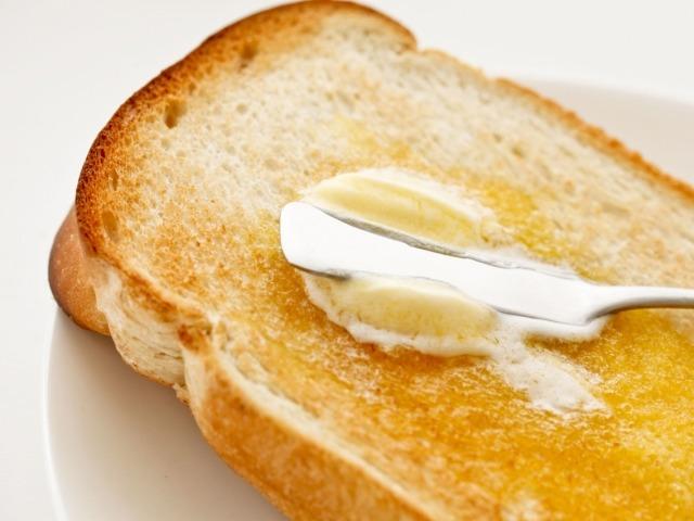 ‘<strong>포화</strong><strong>지방</strong>·트랜스<strong>지방</strong> 모두 높아’ 가장 악명높은 기름은?