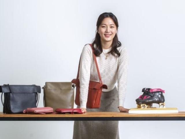 가방 디자인부터 포장까지 혼자서… 인생 걸음마 뗀 ‘빙상 <strong>여제</strong>’
