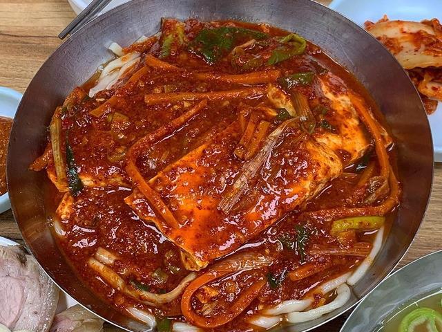 중독적인 칼칼함으로 밥 한 공기 뚝딱, 두루치기 맛집 BEST 5