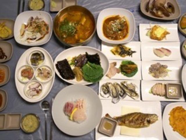 “눈이 즐겁고 입이 호사누리는 경남 <strong>미식</strong> <strong>여행</strong>”