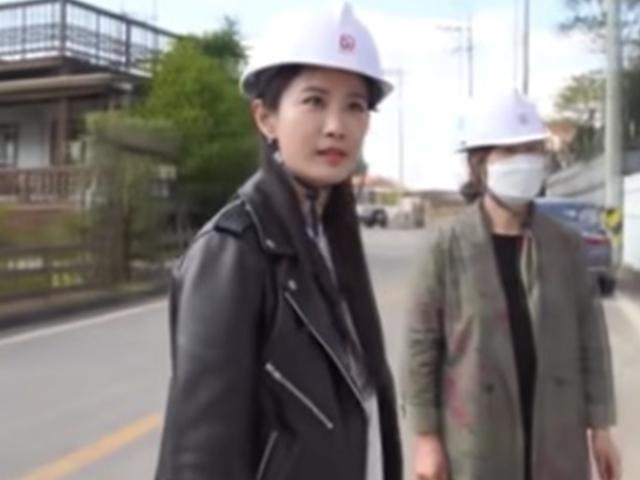 김지민, 母에 직접 지은 50평 <strong>전원주택</strong> 선물..오션뷰→노래방까지 '성 같네'
