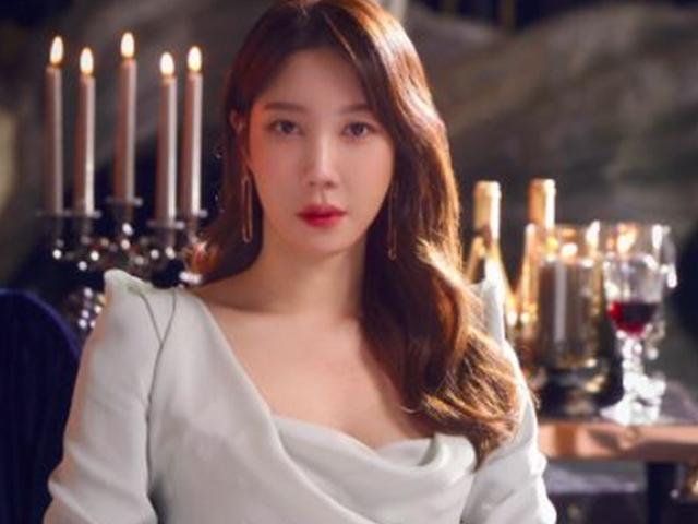 '펜트<strong>하우스</strong>' 심수련-나애교 스타일링 탐구...메이크업부터 <strong>패션</strong>까지