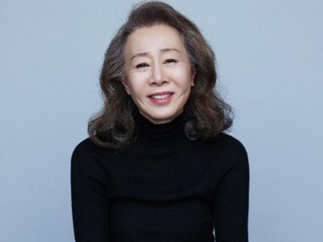 윤여정, 美<strong>배우</strong><strong>조합</strong>상 여우조연상…오스카 가능성↑