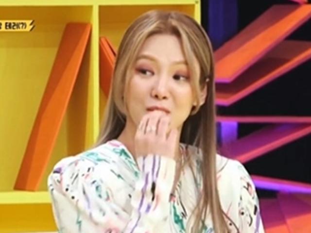 '썰바이벌' <strong>효연</strong> "소녀시대 멤버, 먹던 사탕 입에 넣은 팬에 울었다"