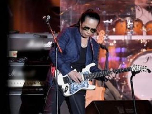 '<strong>패혈증</strong> 재발' 김태원 "사람도 못 알아봐‥공연 중 실신→앙상했다" 충격