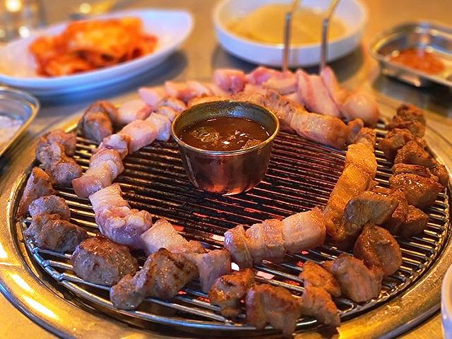 돼지고기 <strong>구이</strong>의 2인자! 목살 <strong>구이</strong> 맛집 5곳