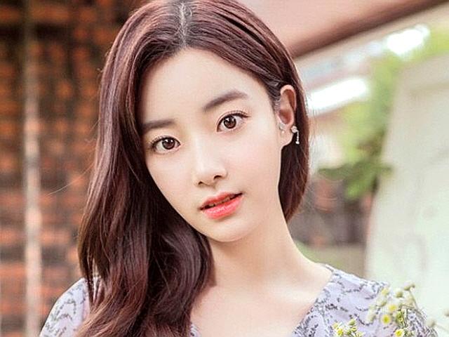 이현주 "집단 괴롭힘 3년간 지속"<-><strong>에이프릴</strong> 멤버 "진실 곧 밝혀질 것"