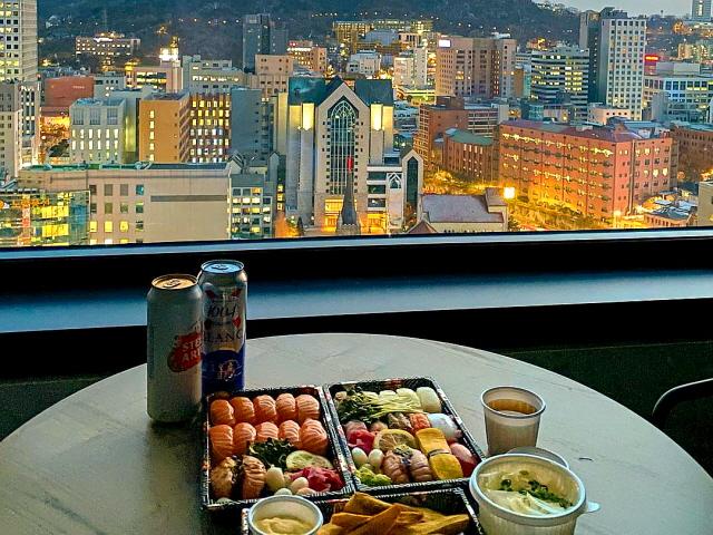 가성비 <strong>호캉스</strong>! 10만원 이하 서울 호텔 추천