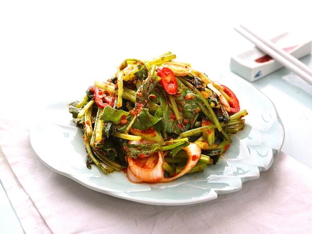[ESC] 이걸로도 김치를?…김치 재료에 한계는 없다