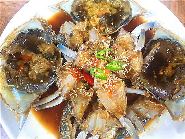 알 꽉 찬 ‘봄꽃게’… 밥도둑 맛 보시게