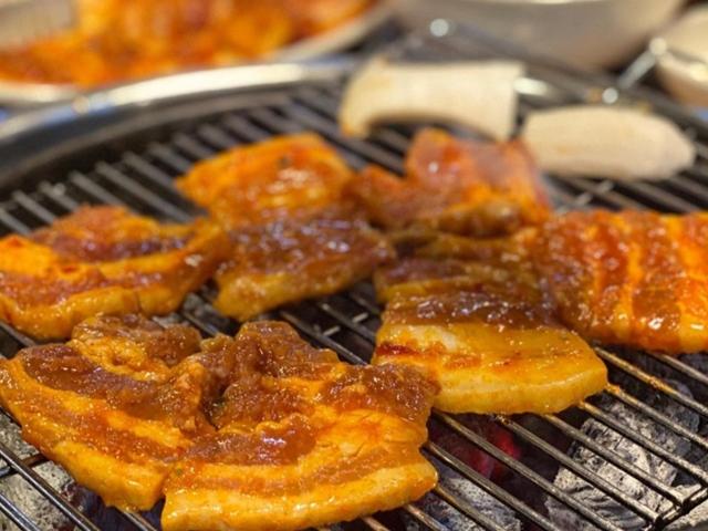100년을 이어갈 친근함, 돼지고기 <strong>맛집</strong> BEST 5
