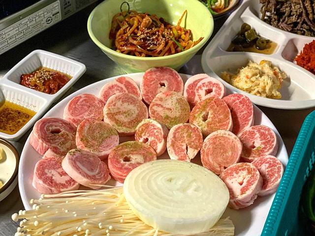 옛 <strong>감성</strong> 자극하는, 뉴트로 <strong>맛집</strong> BEST 5