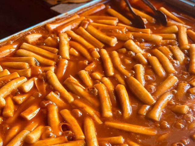 쫀득함에 중독되는, 전국 <strong>밀떡볶이</strong> <strong>맛집</strong> 5곳