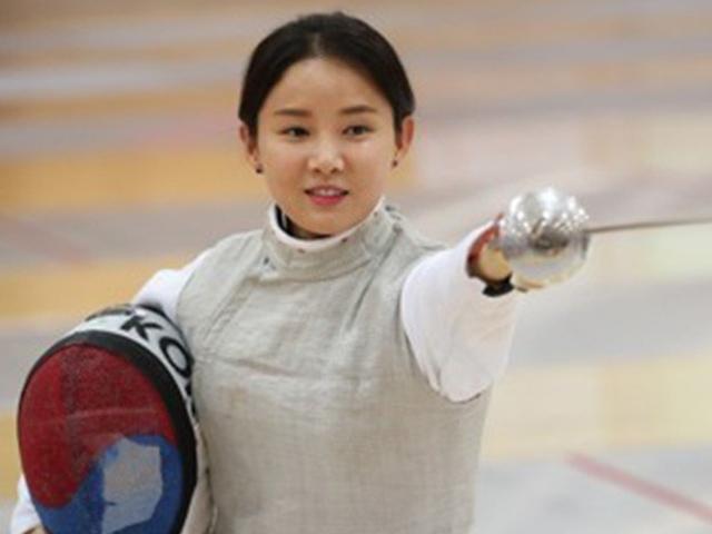 “10년 넘게 참았다” 외모 악플 참다못한 <strong>배구</strong>선수의 사이다 발언
