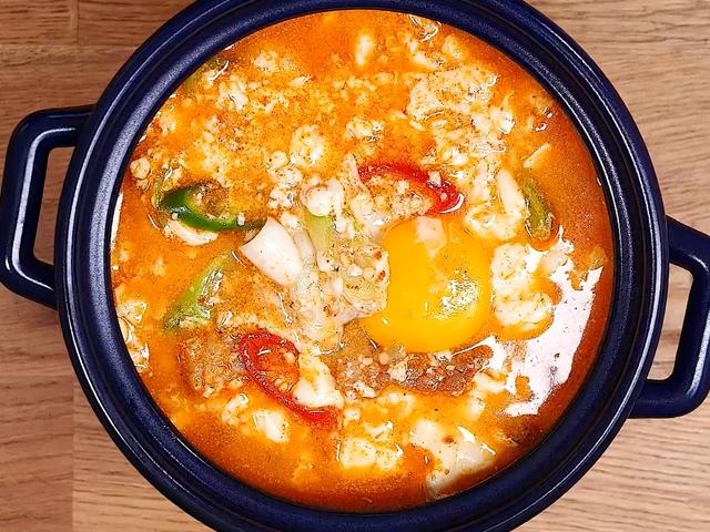 [쿠킹] <strong>순두부찌개</strong>, 고기에 양념 잘 배고 진한 맛 내는 비법