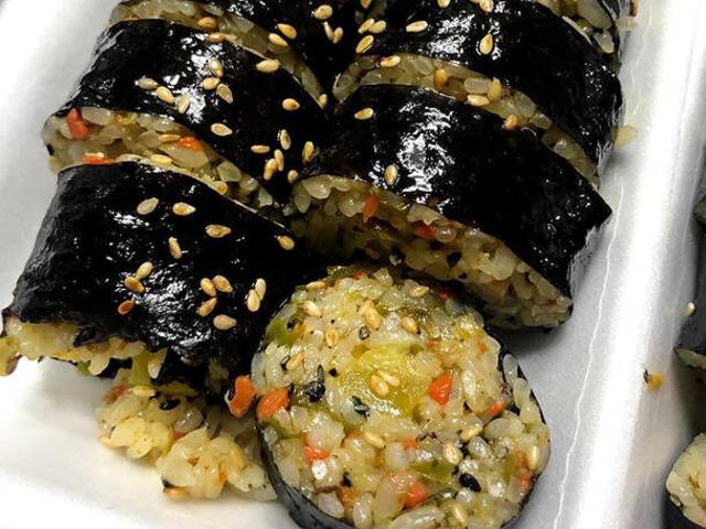 한 번 맛보면 중독되는, 전국 매운 김밥 맛집 5곳