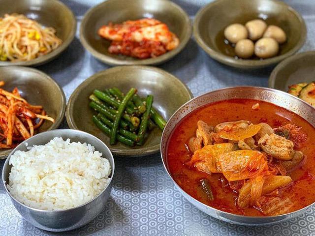 현지인만 알고 간다는, 제주 노포 맛집 5곳