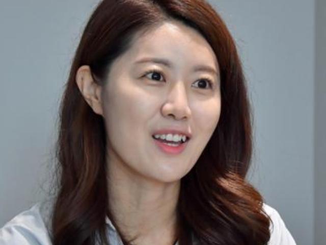 신혼집 <strong>셀프</strong> <strong>인테리어</strong> 하던 PD, 집 꾸미기 대표 브랜드 만들다