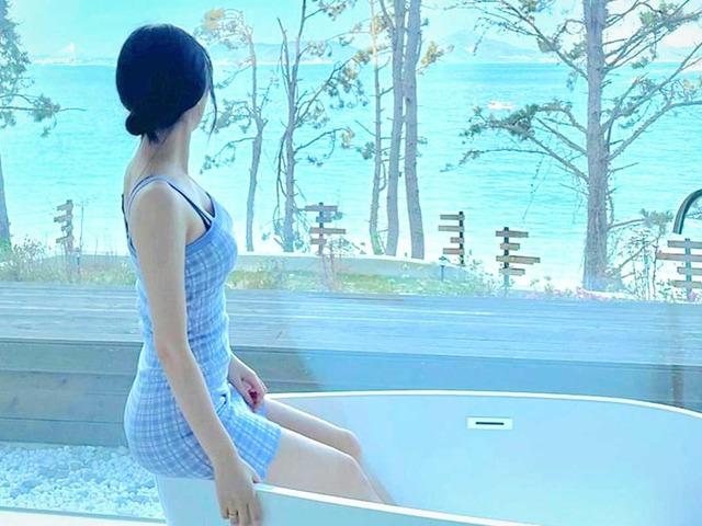 ‘바다위에 떠 있는 느낌’이라는 전면 통유리창 오션뷰 펜션 5