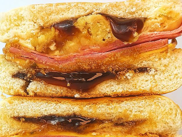 버거에 ‘이것’ 하나 넣었는데, 요즘 맛있다고 난리 난 CU 편의점 신상 버거