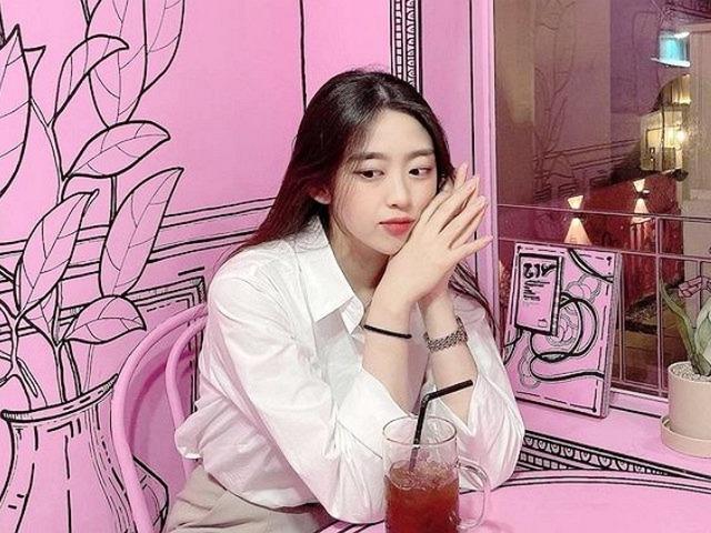 온통 핑크빛으로 물들어 SNS 핫플레이스로 자리 잡은 전국 <strong>카페</strong>.zip