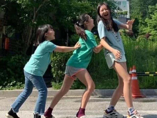 '차예련+연우 얼굴' 명문 예술학교 합격한 정웅인 딸 폭풍 성장한 근황