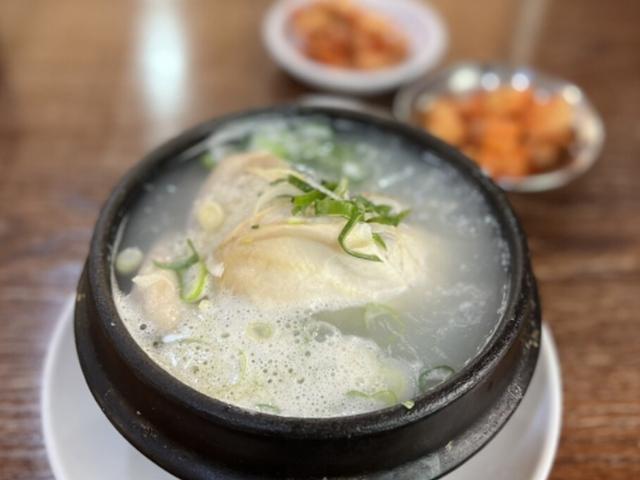 언제까지 칼국수만 먹을 건가요? 명동의 숨은 맛집