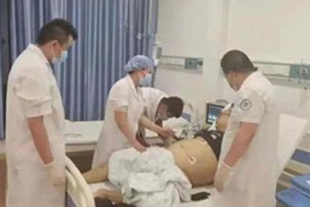 “<strong>고연봉</strong> 보장한다는 말에… 눈떠보니 피뽑고 있었습니다”
