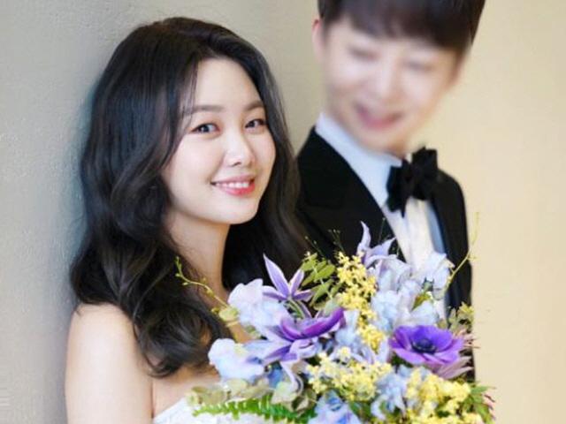 <strong>김수민</strong> 전 아나, ♥훈남 남편 깜짝 공개 "평생 닮아갈 생각"